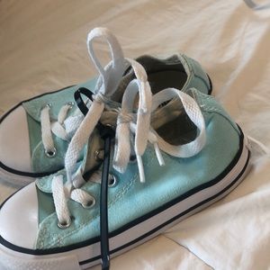 Teal converse